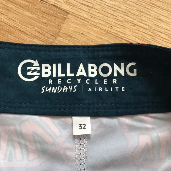 Billabong Sundays Airlite Boardshorts - Picture 2 of 5